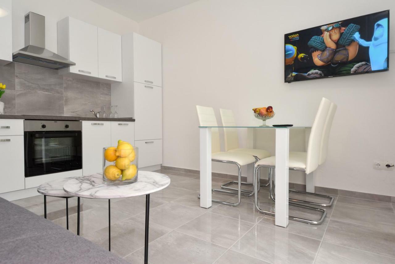 Apartment Lilly Zadar Bagian luar foto