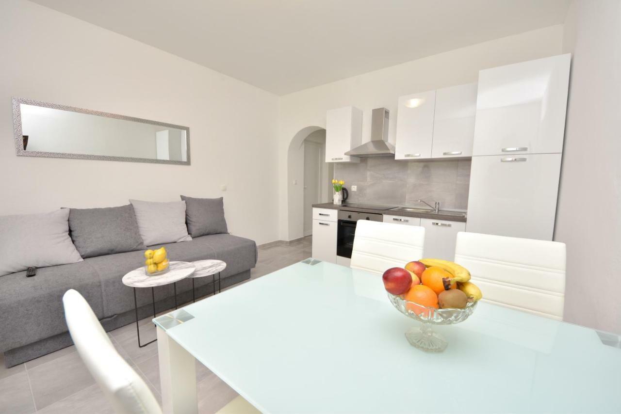 Apartment Lilly Zadar Bagian luar foto